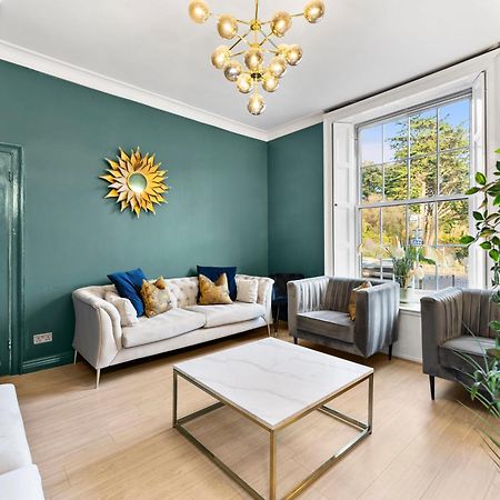 Deluxe 5 Bed In Central Whitby - Parking - Hot Tub المظهر الخارجي الصورة