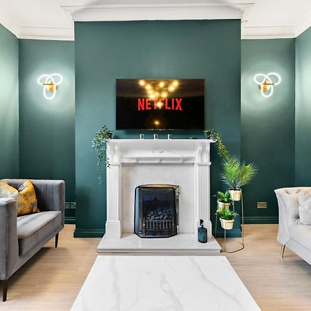 Deluxe 5 Bed In Central Whitby - Parking - Hot Tub المظهر الخارجي الصورة