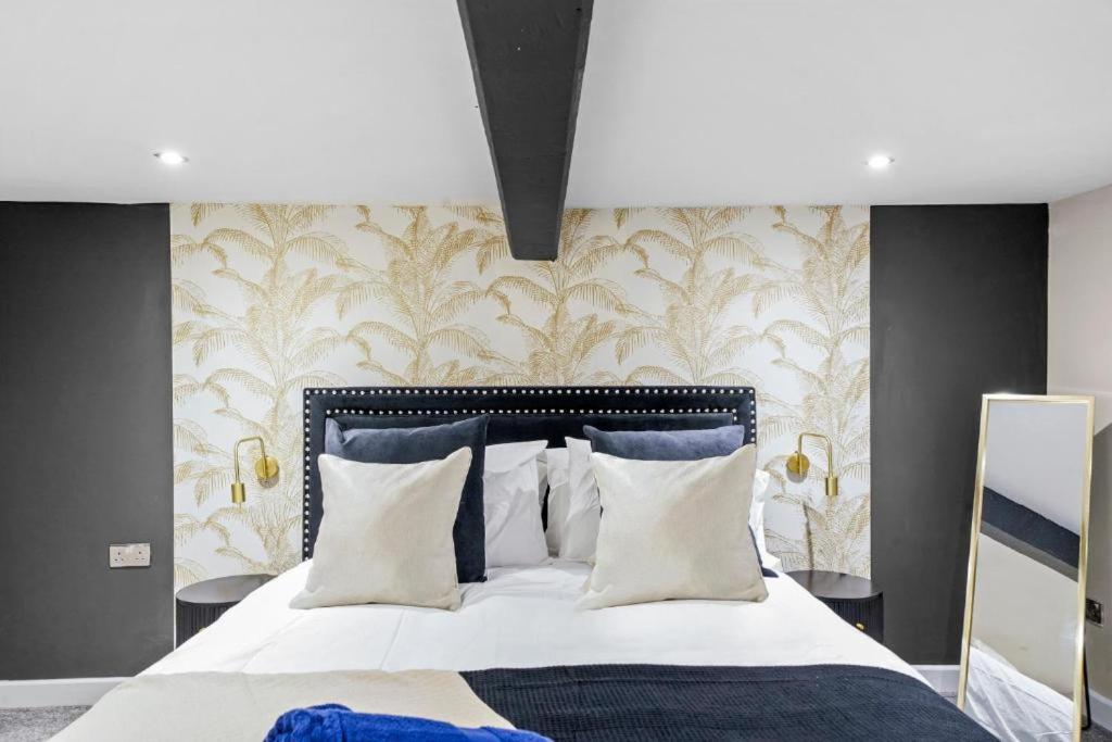Deluxe 5 Bed In Central Whitby - Parking - Hot Tub المظهر الخارجي الصورة
