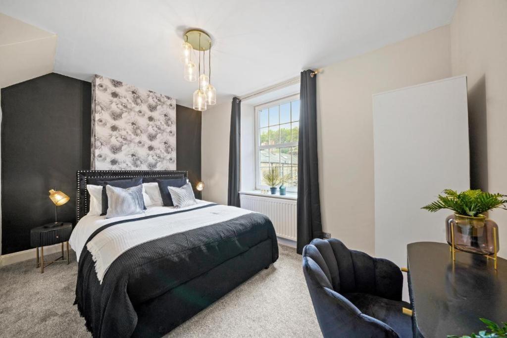 Deluxe 5 Bed In Central Whitby - Parking - Hot Tub المظهر الخارجي الصورة