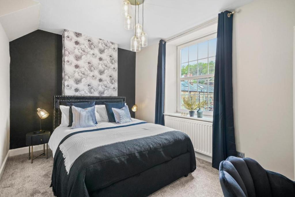 Deluxe 5 Bed In Central Whitby - Parking - Hot Tub المظهر الخارجي الصورة