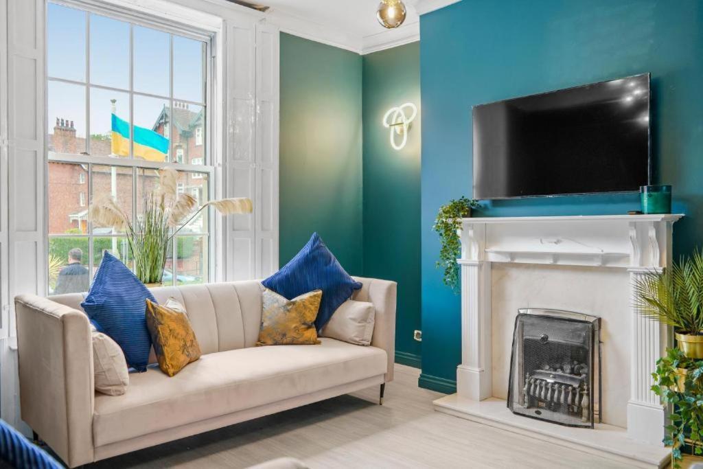 Deluxe 5 Bed In Central Whitby - Parking - Hot Tub المظهر الخارجي الصورة