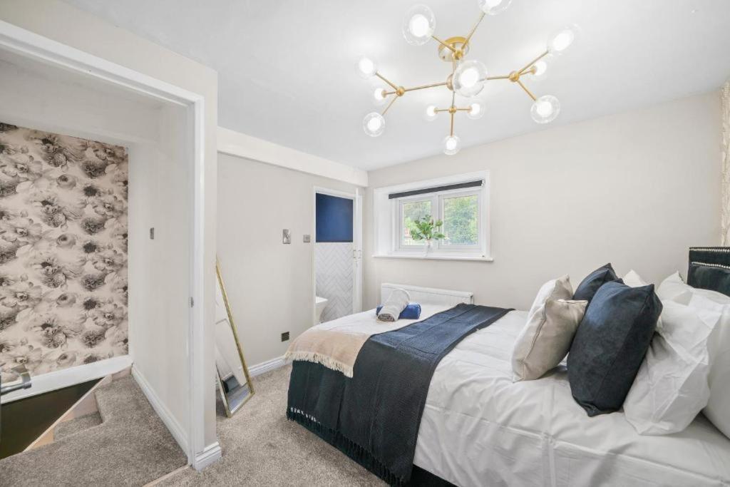 Deluxe 5 Bed In Central Whitby - Parking - Hot Tub المظهر الخارجي الصورة