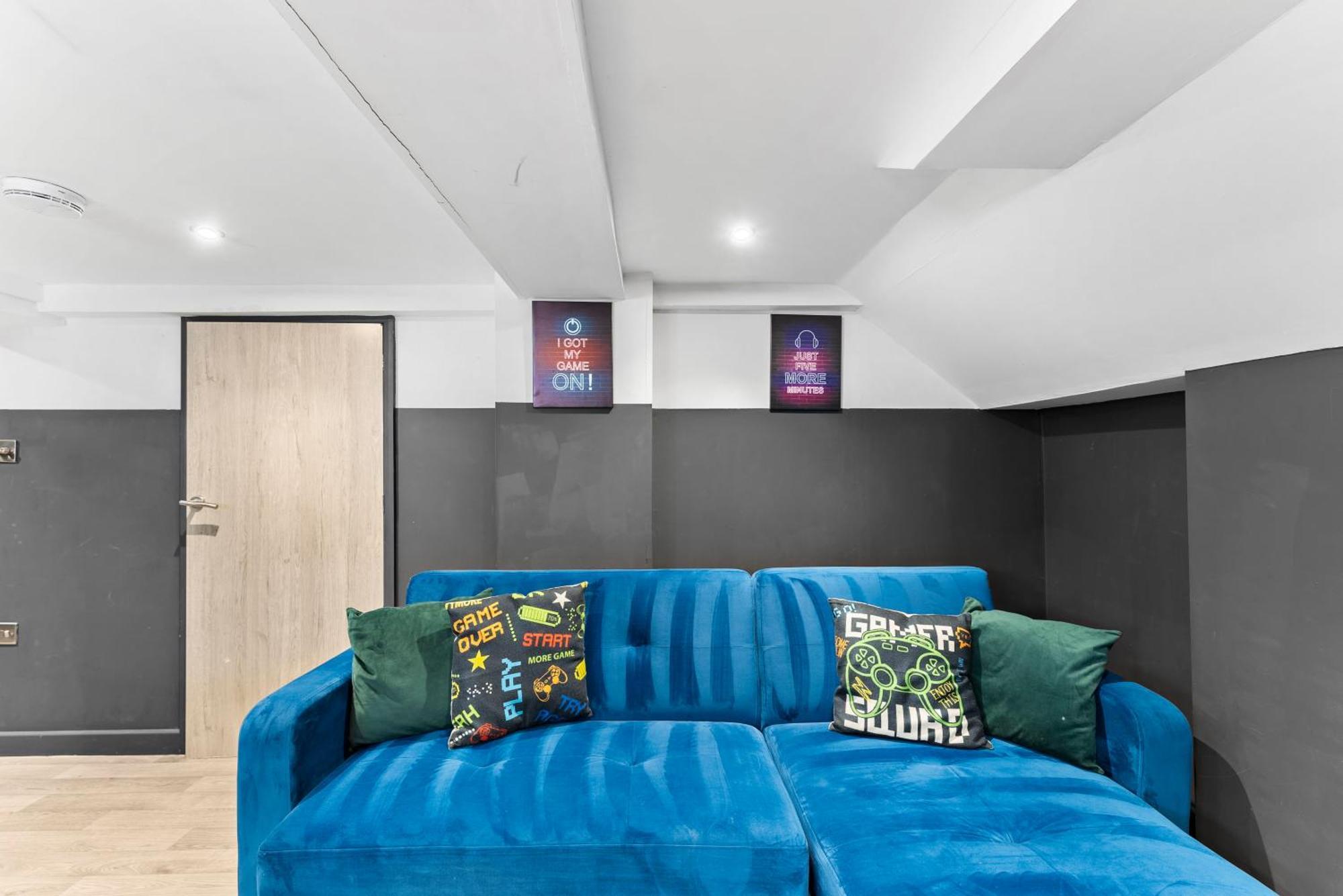 Deluxe 5 Bed In Central Whitby - Parking - Hot Tub المظهر الخارجي الصورة